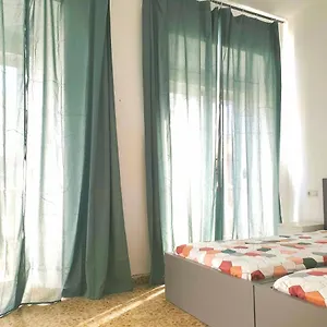 Sunny Centre Flats, 2 Options, With Balcony Or Terrace Appartamento